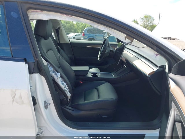 Продаж на аукціоні авто 2023 Tesla Model 3 Rear-wheel Drive, vin: 5YJ3E1EA3PF516189, номер лоту: 45318203