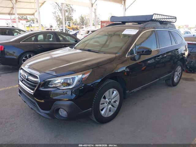 Subaru Outback 2.5i Premium 2018 4S4BSACC0J3386896 Image 2
