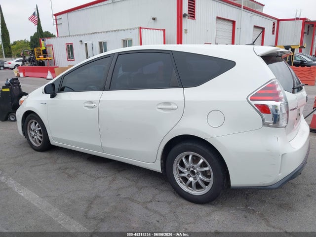 Toyota Prius V Three 2016 JTDZN3EU2GJ044186 Image 14