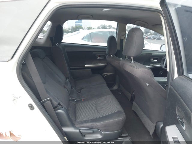 Toyota Prius V Three 2016 JTDZN3EU2GJ044186 Image 8