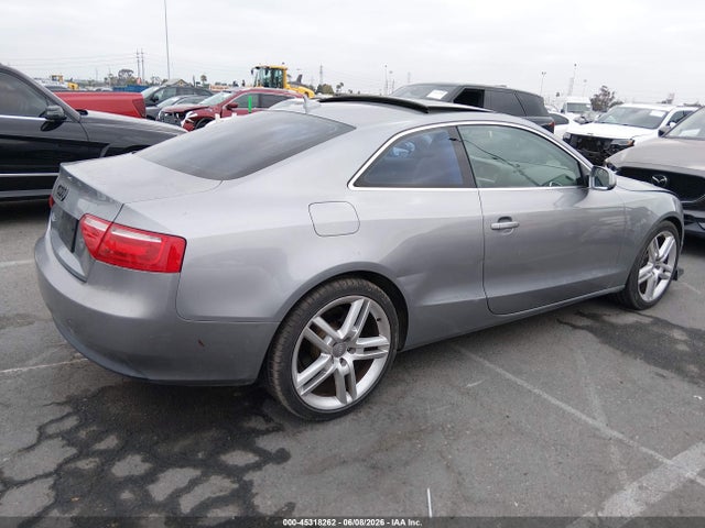 45318262 :رقم المزاد ، WAUCFAFR3BA004559 vin ، 2011 Audi A5 2.0t Premium مزاد بيع