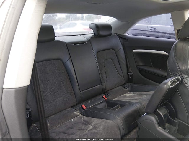 45318262 :رقم المزاد ، WAUCFAFR3BA004559 vin ، 2011 Audi A5 2.0t Premium مزاد بيع