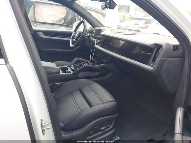 45318265 :رقم المزاد ، WP1AA2AY5RDA14496 vin ، 2024 Porsche Cayenne مزاد بيع