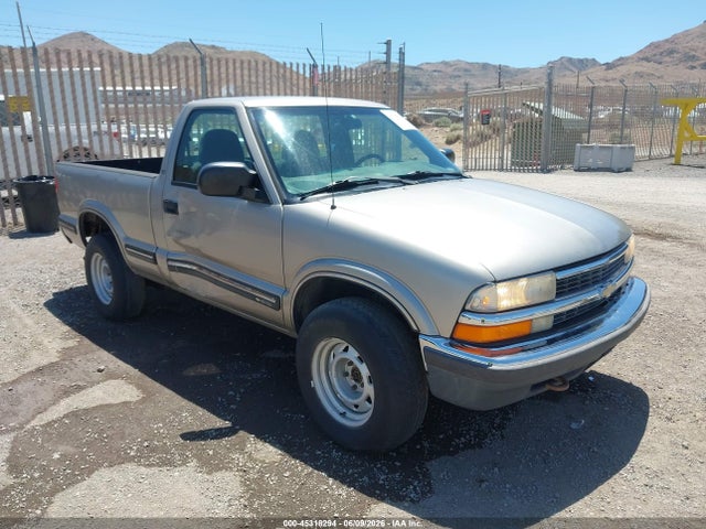 Auction sale of the 1999 Chevrolet S-10 Ls, vin: 1GCDT14X8XK176203, lot number: 45318294