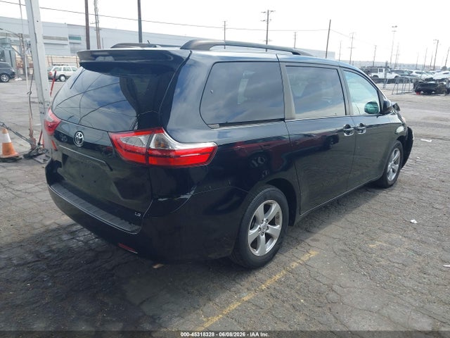 5TDKK3DC8GS730531 Toyota Sienna Le 8 Passenger