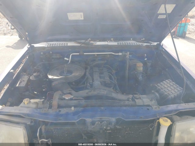 1998 Nissan Frontier Se/xe მანქანა იყიდება აუქციონზე, vin: 1N6DD26S9WC333764, აუქციონის ნომერი: 45318350