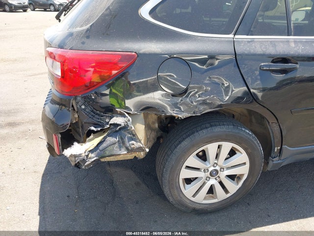 Subaru Outback 2.5i Premium 2016 4S4BSAFC9G3310100 Image 6