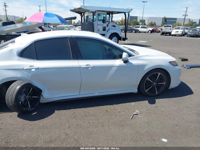 4T1B61HK1KU835180 Toyota CAMRY XSE