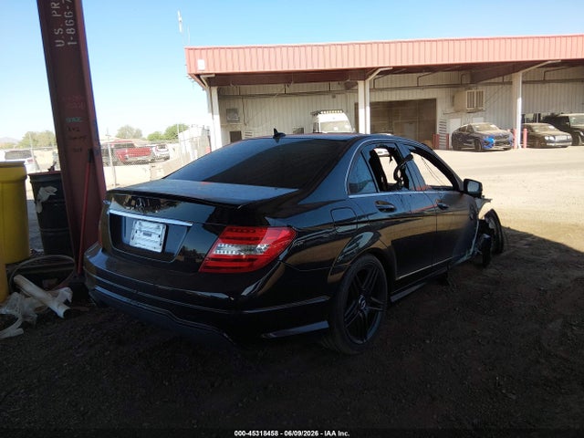 WDDGF4HB7ER310150 Mercedes-Benz C 250 Sport