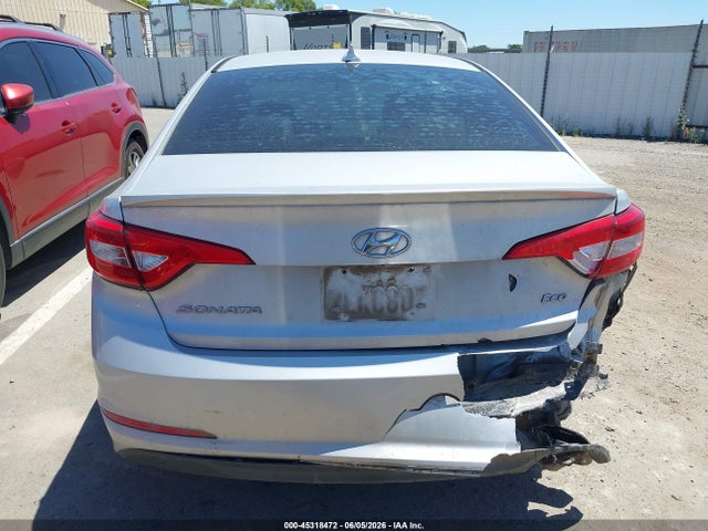 Hyundai SONATA ECO 2015 5NPE24AA3FH157838 Image 17
