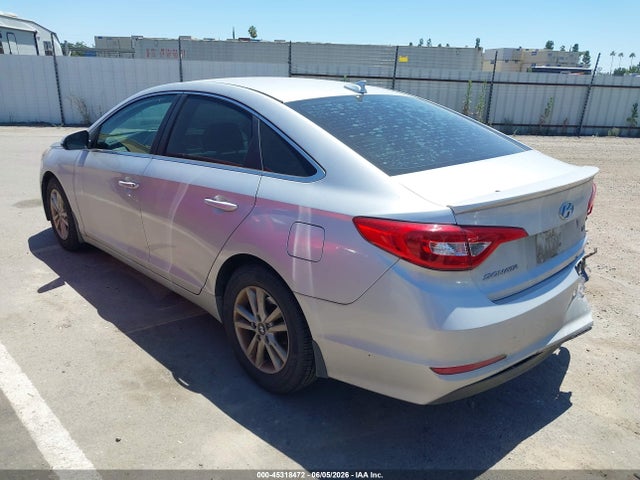 Hyundai SONATA ECO 2015 5NPE24AA3FH157838 Image 3