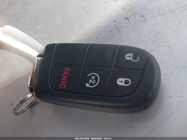 3C4NJCBB4JT488554 Jeep Compass Sun And Wheel Fwd
