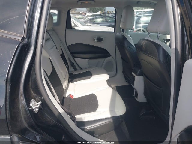3C4NJCBB4JT488554 Jeep Compass Sun And Wheel Fwd