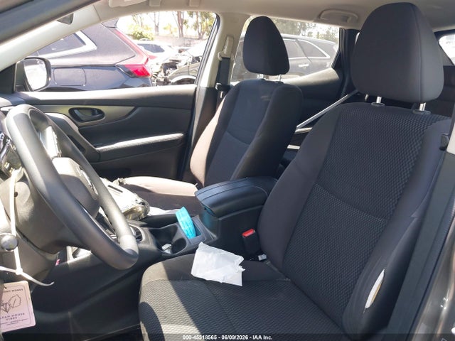 JN1BJ1CP9HW002216 Nissan Rogue Sport S