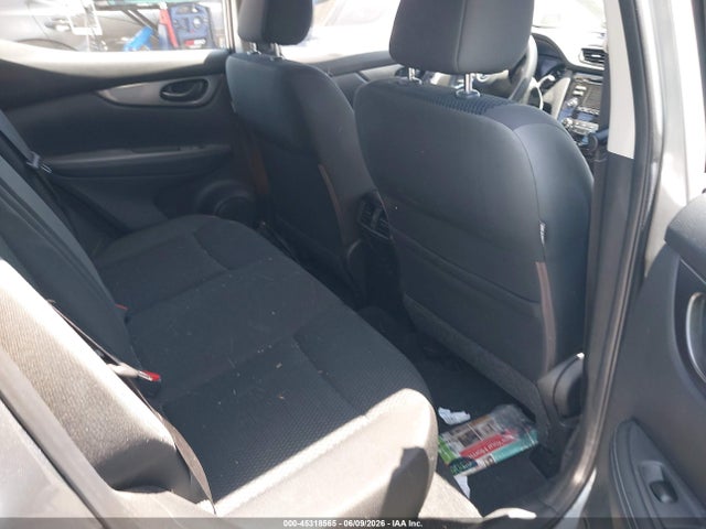 JN1BJ1CP9HW002216 Nissan Rogue Sport S