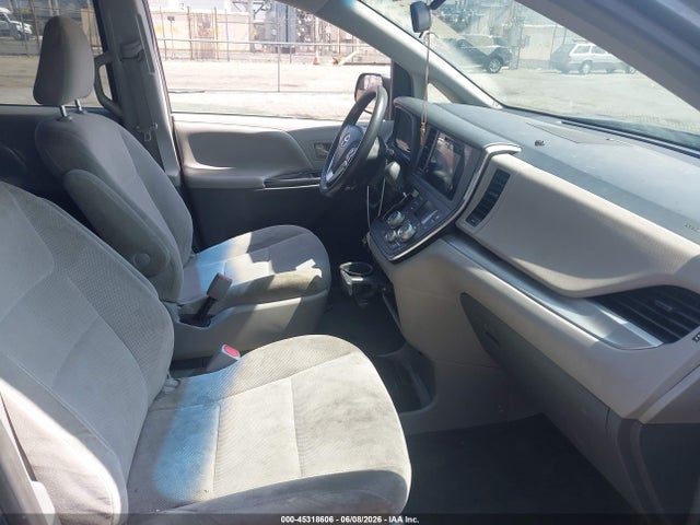 Aukcja sprzedaży 2017 Toyota Sienna L 7 Passenger, vin: 5TDZZ3DC8HS824307, numer aukcji: 45318606