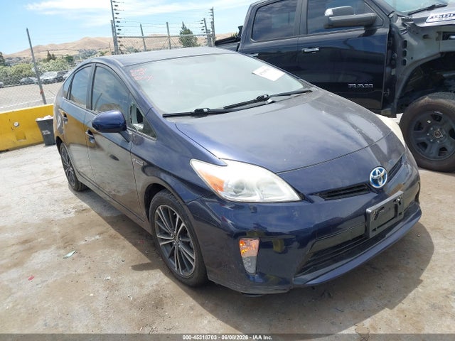 2013 Toyota Prius Three მანქანა იყიდება აუქციონზე, vin: JTDKN3DU5D0351615, აუქციონის ნომერი: 45318703