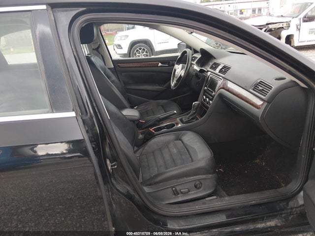 Продаж на аукціоні авто 2013 Volkswagen Passat 2.0l Tdi Sel Premium, vin: 1VWCN7A39DC106349, номер лоту: 45318705