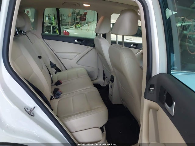 Продажа на аукционе авто 2016 Volkswagen Tiguan Se, vin: WVGBV7AX2GW600956, номер лота: 45318759