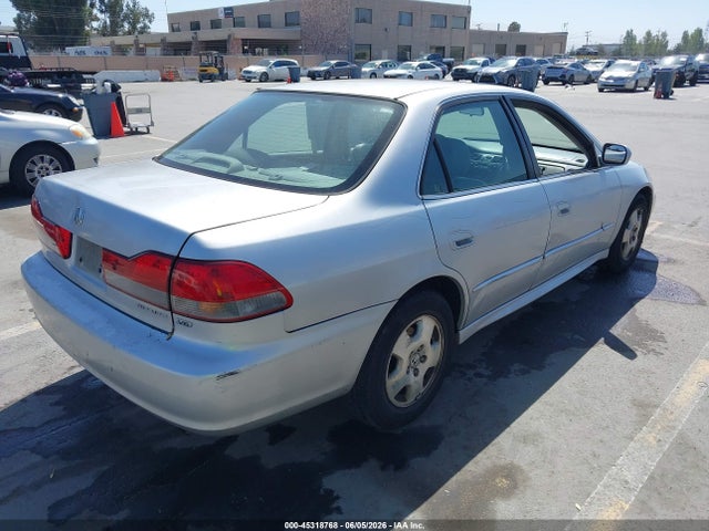 Auction sale of the 2002 Honda Accord 3.0 Ex, vin: 1HGCG16572A028281, lot number: 45318768