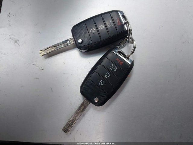 5XYKTCA63EG465734 KIA SORENTO LX