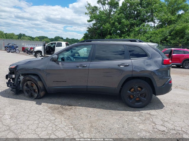 1C4PJMCX7JD500484 Jeep Cherokee Latitude 4x4