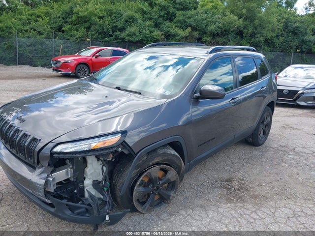 1C4PJMCX7JD500484 Jeep Cherokee Latitude 4x4