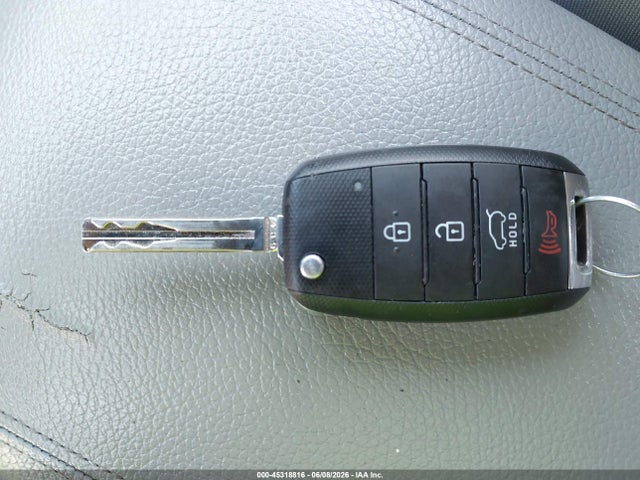 45318816 :رقم المزاد ، 5XYKTDA77FG608006 vin ، 2015 Kia Sorento Lx V6 مزاد بيع