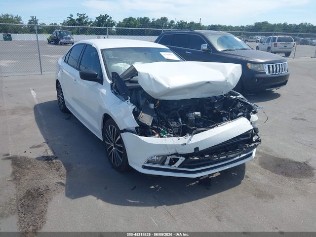 2016 Volkswagen Jetta 1.8t Sport მანქანა იყიდება აუქციონზე, vin: 3VWD17AJ8GM274131, აუქციონის ნომერი: 45318826