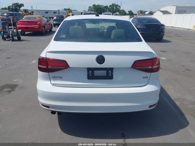 2016 Volkswagen Jetta 1.8t Sport მანქანა იყიდება აუქციონზე, vin: 3VWD17AJ8GM274131, აუქციონის ნომერი: 45318826