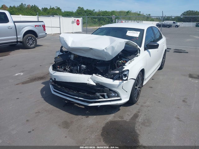 2016 Volkswagen Jetta 1.8t Sport მანქანა იყიდება აუქციონზე, vin: 3VWD17AJ8GM274131, აუქციონის ნომერი: 45318826