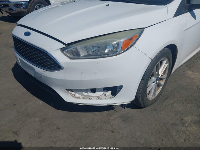 45318857 :رقم المزاد ، 1FADP3K27FL204725 vin ، 2015 Ford Focus Se مزاد بيع