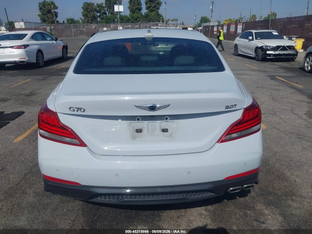 Genesis G70 2.0t Rwd 2021 KMTG34LA2MU067068 Image 16