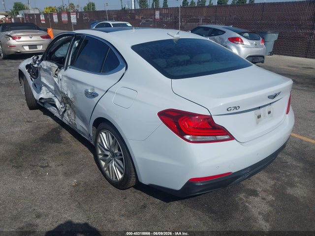 Genesis G70 2.0t Rwd 2021 KMTG34LA2MU067068 Image 3