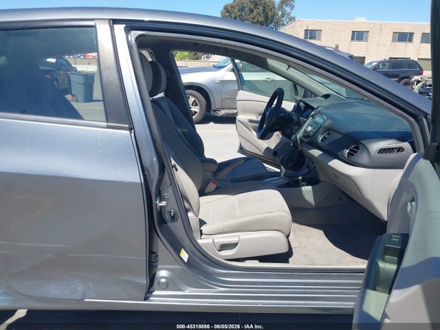 Honda Insight Lx 2014 JHMZE2H52ES000418 Image 5