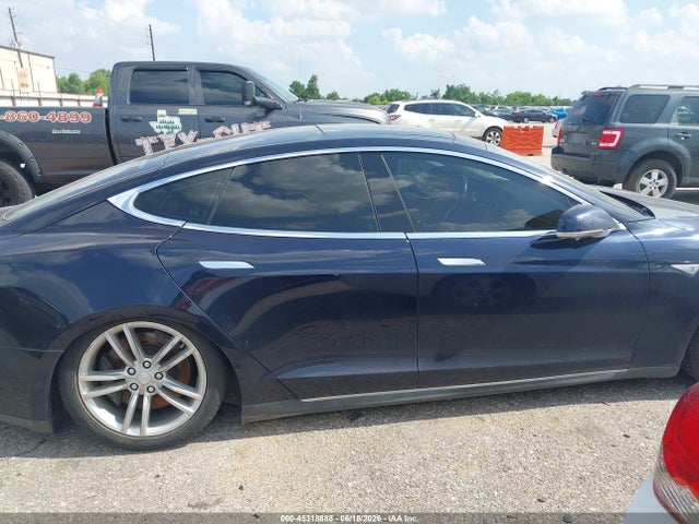 Продаж на аукціоні авто 2012 Tesla Model S Signature, vin: 5YJSA1CN3CFP03116, номер лоту: 45318888