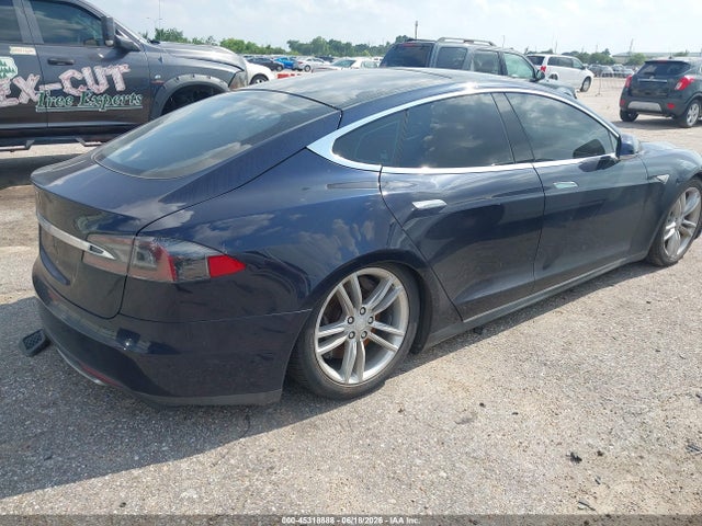 Продаж на аукціоні авто 2012 Tesla Model S Signature, vin: 5YJSA1CN3CFP03116, номер лоту: 45318888
