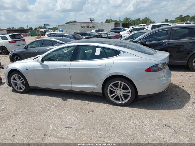 Продажа на аукционе авто 2013 Tesla Model S, vin: 5YJSA1CNXDFP20593, номер лота: 45318892