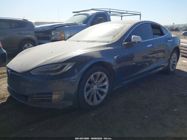 Tesla Model S 100d/75d/p100d 2018 5YJSA1E24JF245845 Image 2