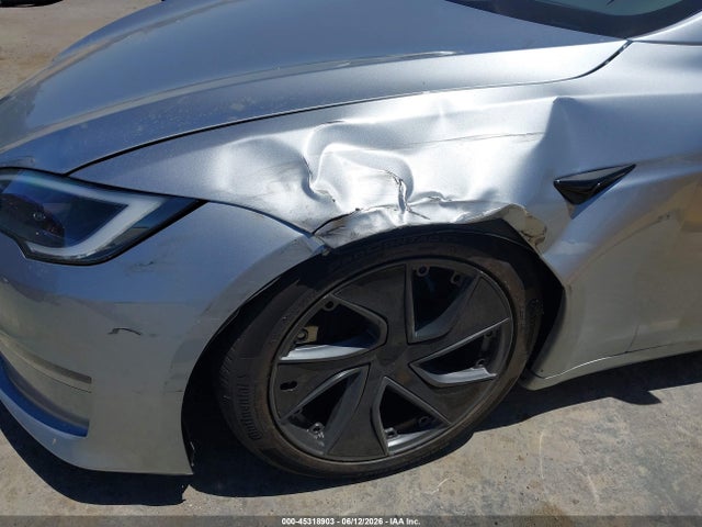 45318903 :رقم المزاد ، 5YJSA1E5XTF552353 vin ، 2026 Tesla Model S All-wheel Drive مزاد بيع