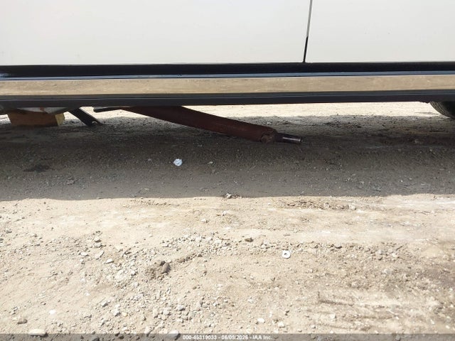 45319033 :رقم المزاد ، 1GYUKJEF8AR289392 vin ، 2010 Cadillac Escalade Esv Premium مزاد بيع