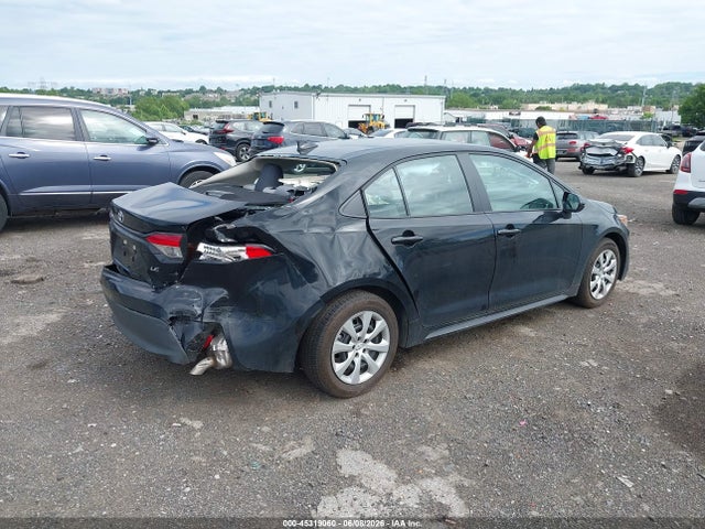 Toyota COROLLA LE 2026 5YFB4MDE1TP364920 Image 4