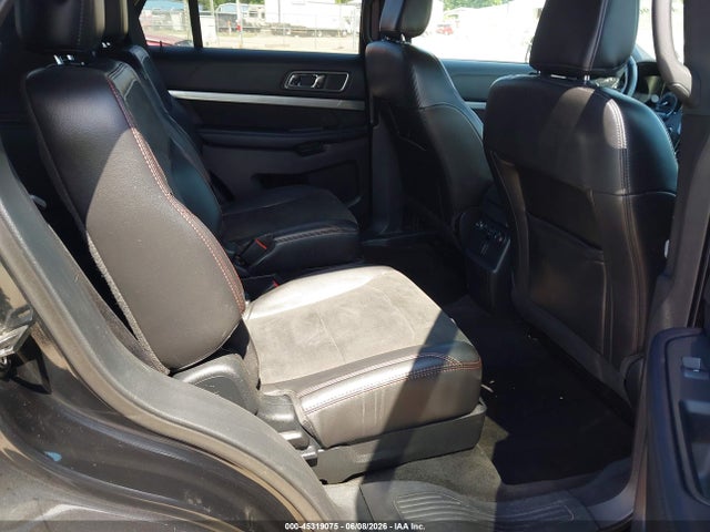 Ford EXPLORER XLT 2018 1FM5K8D88JGC24717 Image 8