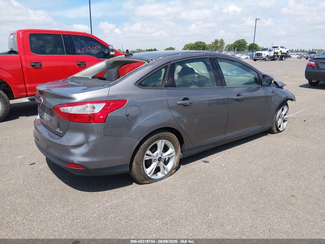1FADP3F2XEL399258 Ford FOCUS SE