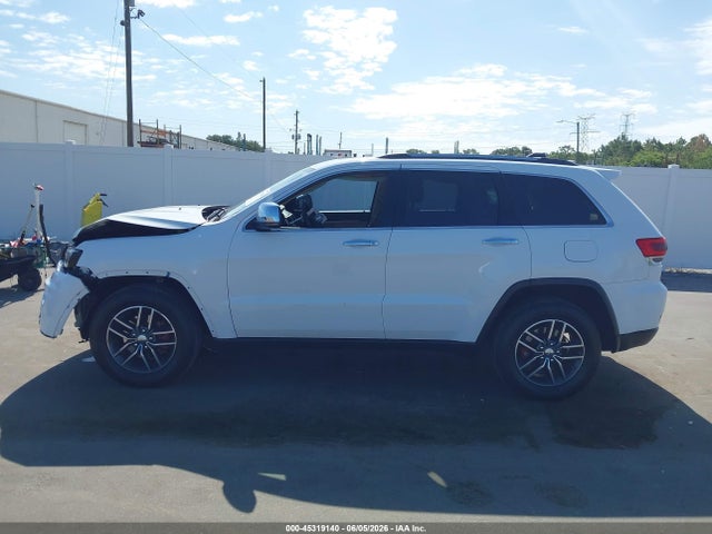 Продаж на аукціоні авто 2017 Jeep Grand Cherokee Limited 4x2, vin: 1C4RJEBG1HC943469, номер лоту: 45319140