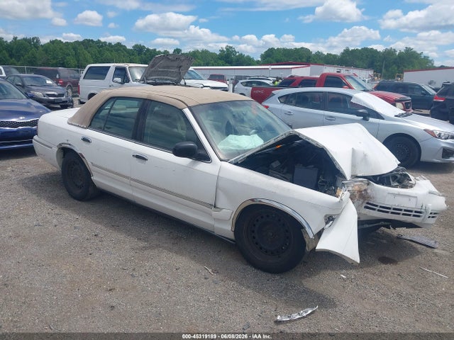 Продажа на аукционе авто 2000 Mercury Grand Marquis Gs, vin: 2MEFM74W2YX677147, номер лота: 45319189