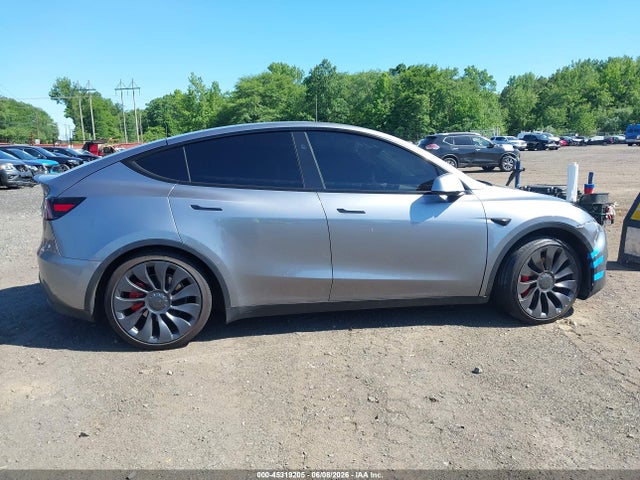 45319205 :رقم المزاد ، 7SAYGDEF8RA310219 vin ، 2024 Tesla Model Y Performance Dual Motor All-wheel Drive مزاد بيع