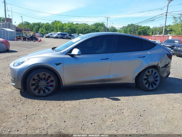 45319205 :رقم المزاد ، 7SAYGDEF8RA310219 vin ، 2024 Tesla Model Y Performance Dual Motor All-wheel Drive مزاد بيع