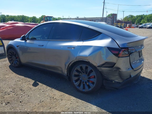 45319205 :رقم المزاد ، 7SAYGDEF8RA310219 vin ، 2024 Tesla Model Y Performance Dual Motor All-wheel Drive مزاد بيع