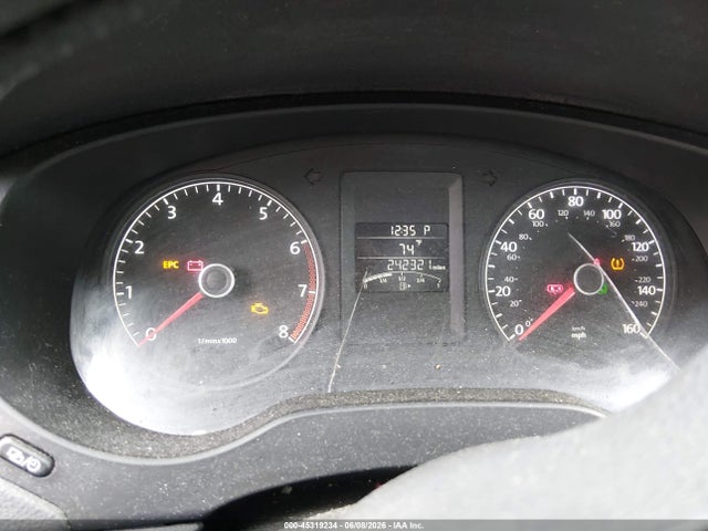 Продаж на аукціоні авто 2013 Volkswagen Jetta 2.0l S, vin: 3VW2K7AJ6DM382148, номер лоту: 45319234